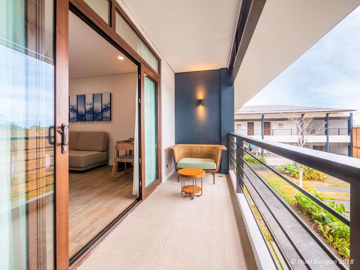Huni Sicogon Hotel Carles Екстериор снимка